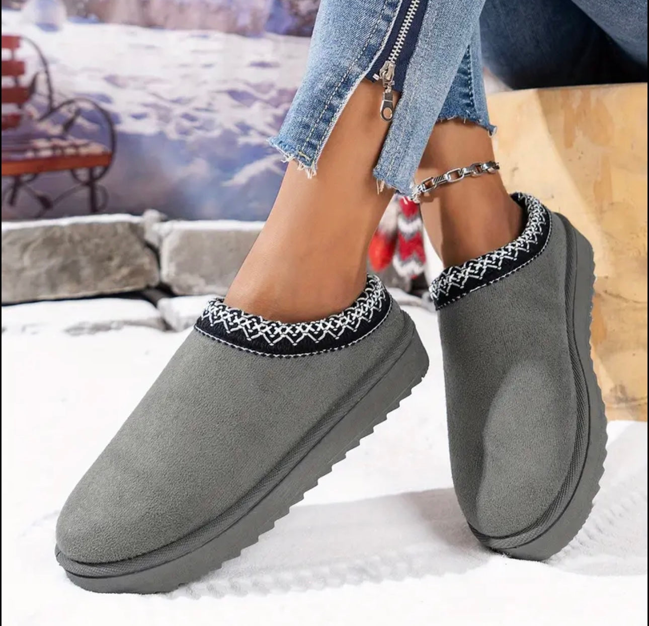 Women's Solid Color Short Boots, Casual Slip On Plush Lined Boots, Comfortable Winter Ankle Boots