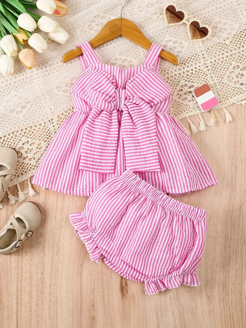 Baby's Cute Bowknot Decor 2pcs Casual Summer Outfit, Sleeveless Peplum Top & Ruffle Trim Shorts Set, Toddler & Infant Girl's Clothes For Daily/Holiday/Party